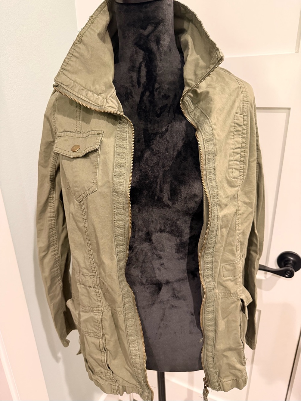 Ashley By 26 International Chic Laidback Olive Utility Jacket Pockets and Tie S
